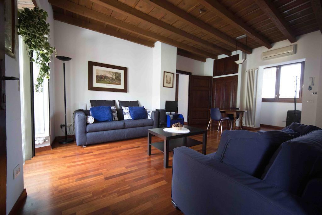 Bed and Breakfast Fleur De Lis Bérgamo Habitación foto